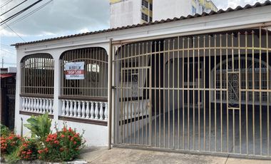 ALQUILO CASA EN COLINAS DE DORASOL