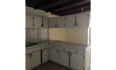 ALQUILO CASA EN COLINAS DE DORASOL