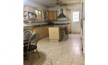 VENTA CASA EN COSTA DEL ESTE EN COSTA BAY