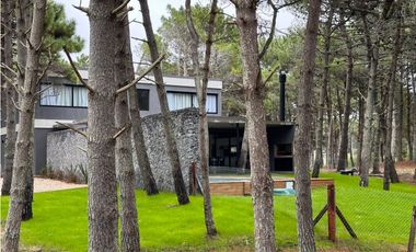 CASA EN VENTA y ALQUILER VILLAROBLES BRISAS 498