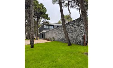 CASA EN VENTA y ALQUILER VILLAROBLES BRISAS 498