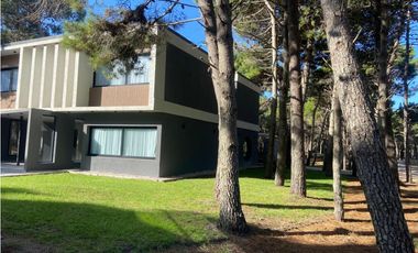 CASA EN VENTA y ALQUILER VILLAROBLES BRISAS 498