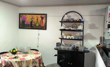 🏠 ¡Oportunidad! Amplia Casa Con 4 Habitaciones Y Patio Cubierto