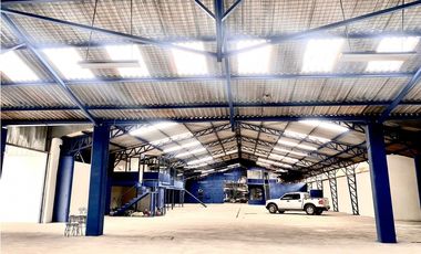 Venta de Nave Industrial, Comercial o Logítica en Cuenca 2510m²