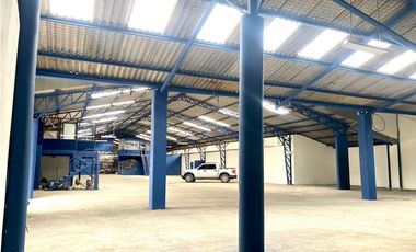 Venta de Nave Industrial, Comercial o Logítica en Cuenca 2510m²