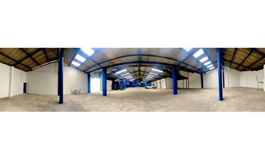 Venta de Nave Industrial, Comercial o Logítica en Cuenca 2510m²