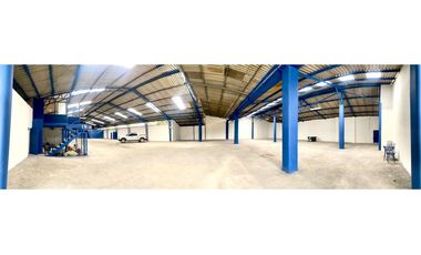 Venta de Nave Industrial, Comercial o Logítica en Cuenca 2510m²