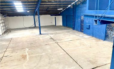 Venta de Nave Industrial, Comercial o Logítica en Cuenca 2510m²