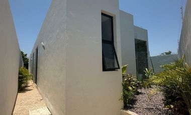 OLIVIA || EXCELENTE RESIDENCIA EN VENTA O RENTA DE GRAN TAMAÑO MUY BIEN UBICADA AL NORTE DE LA CIUDAD DE MERIDA EN CONKAL, EN PRIVADA EXCLUSIVA