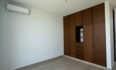 OLIVIA || EXCELENTE RESIDENCIA EN VENTA O RENTA DE GRAN TAMAÑO MUY BIEN UBICADA AL NORTE DE LA CIUDAD DE MERIDA EN CONKAL, EN PRIVADA EXCLUSIVA