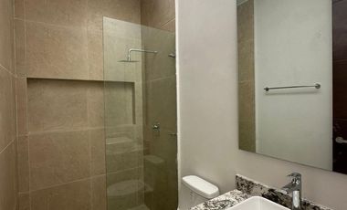 OLIVIA || EXCELENTE RESIDENCIA EN VENTA O RENTA DE GRAN TAMAÑO MUY BIEN UBICADA AL NORTE DE LA CIUDAD DE MERIDA EN CONKAL, EN PRIVADA EXCLUSIVA