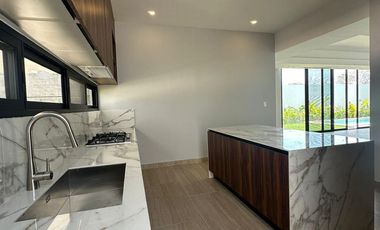 OLIVIA || EXCELENTE RESIDENCIA EN VENTA O RENTA DE GRAN TAMAÑO MUY BIEN UBICADA AL NORTE DE LA CIUDAD DE MERIDA EN CONKAL, EN PRIVADA EXCLUSIVA