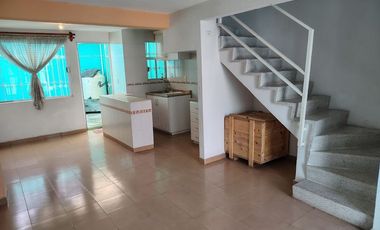 Casa en renta en Rinconada del Valle, 2 rec.  cerca del  P. Industrial Toluca 2000 y Lerma