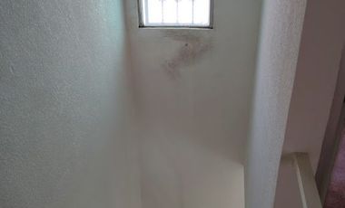 Casa en renta en Rinconada del Valle, 2 rec.  cerca del  P. Industrial Toluca 2000 y Lerma