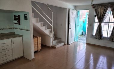 Casa en renta en Rinconada del Valle, 2 rec.  cerca del  P. Industrial Toluca 2000 y Lerma