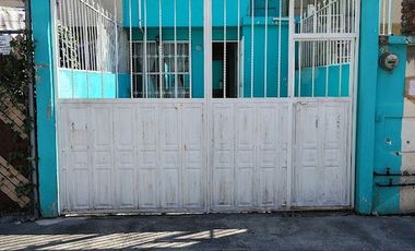 Casa en renta en Rinconada del Valle, 2 rec.  cerca del  P. Industrial Toluca 2000 y Lerma