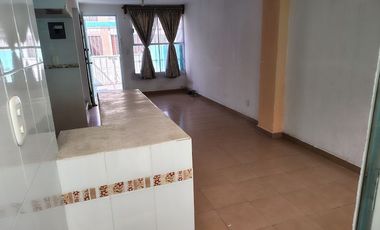 Casa en renta en Rinconada del Valle, 2 rec.  cerca del  P. Industrial Toluca 2000 y Lerma