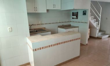 Casa en renta en Rinconada del Valle, 2 rec.  cerca del  P. Industrial Toluca 2000 y Lerma