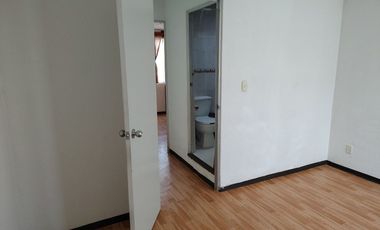 Casa en renta en Rinconada del Valle, 2 rec.  cerca del  P. Industrial Toluca 2000 y Lerma