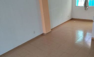 Casa en renta en Rinconada del Valle, 2 rec.  cerca del  P. Industrial Toluca 2000 y Lerma