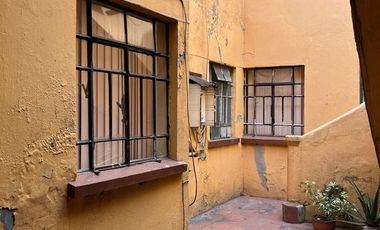 CASA DE DEPARTAMENTOS ENVENTA