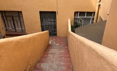 CASA DE DEPARTAMENTOS ENVENTA