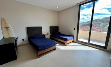 Venta de Casa en Querétaro, Altozano el Nuevo Querétaro, Moderna, Club Deportivo