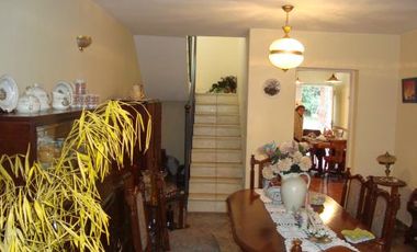 San Martin Ctro: Casa 2 Plantas lote 8,66 x 45 c/ Parque Jardin de 8,66 x 20 libre.