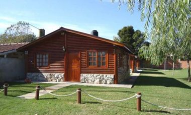 Chalet tipo cabañas