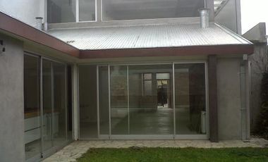CASA ESTILO MODERNO EN VENTA A ESTRENAR.