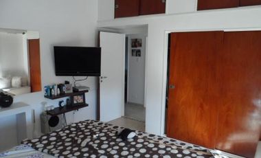 BILLINGHURST - CASA EN 2 PLANTAS