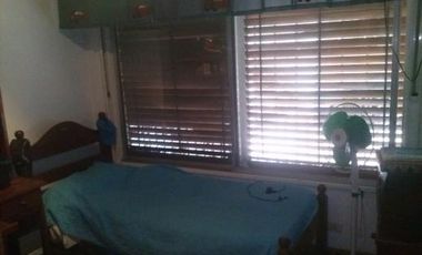 Chalet cercano a avenida