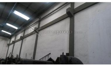 Imperdible local ideal cochera/industrias/ supermercado/