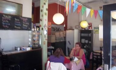EXCELENTE ESQUINA-local varios rubros