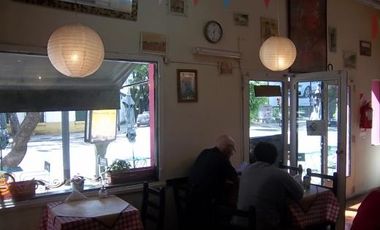 EXCELENTE ESQUINA-local varios rubros