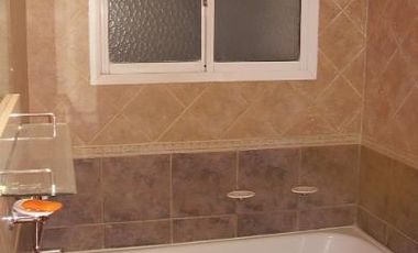 DPTO 2 AMB EN EXCELENTE ESTADO CON COCINA Y BAÑO RECICLADO,