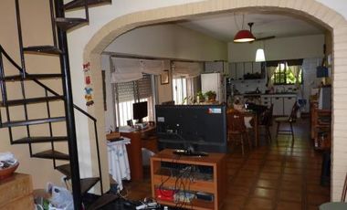 Excelente Casa en Lote Propio