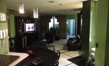 Casa 3 Dorm. c/ Quincho y Garage -Moreno 2800-