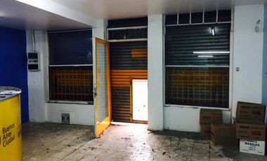 Excelente local, a 1/2 cuadra de Avenida Rivadavia Oportunid