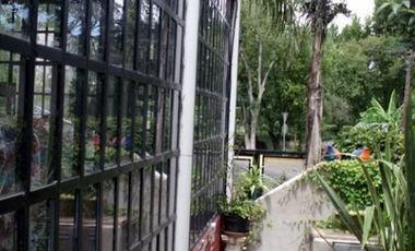 RINCON: CASA C/ LOCAL - AV. LA RIVERA ESQUINA A. DEL VALLE