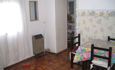 Venta. depto 2º piso por escalera de 3 AMB. Zona Nuñez CABA