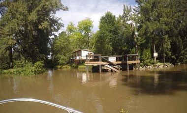 DELTA; RIO CARAPACHAY , PINTORESCA CASA SOBRE FRACCION DE 1.