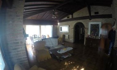 TIGRE: HERMOSA CASA CON QUINCHO Y PILETA UBICADA EN EXCELENT