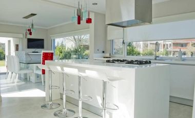 tor922- Vivienda de 38m2 en cuotas de $ 10.422 mensuales