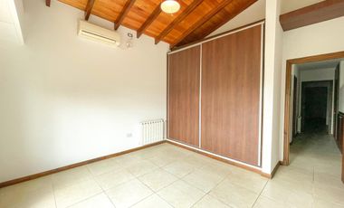 Casa 3 Dorm - San Sebastian