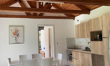 Quinta en venta -  3 dormitorios 3 baños - 200mts2 - Bragado