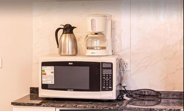 Edificio Comercial en venta - 4 Departamentos 2 Locales - 500Mts2 - Canning
