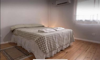 Edificio Comercial en venta - 4 Departamentos 2 Locales - 500Mts2 - Canning