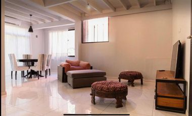 Edificio Comercial en venta - 4 Departamentos 2 Locales - 500Mts2 - Canning