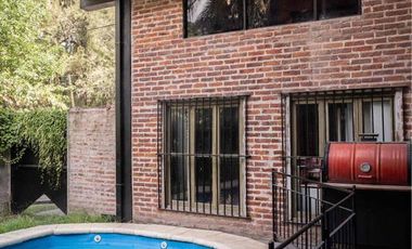 Edificio Comercial en venta - 4 Departamentos 2 Locales - 500Mts2 - Canning